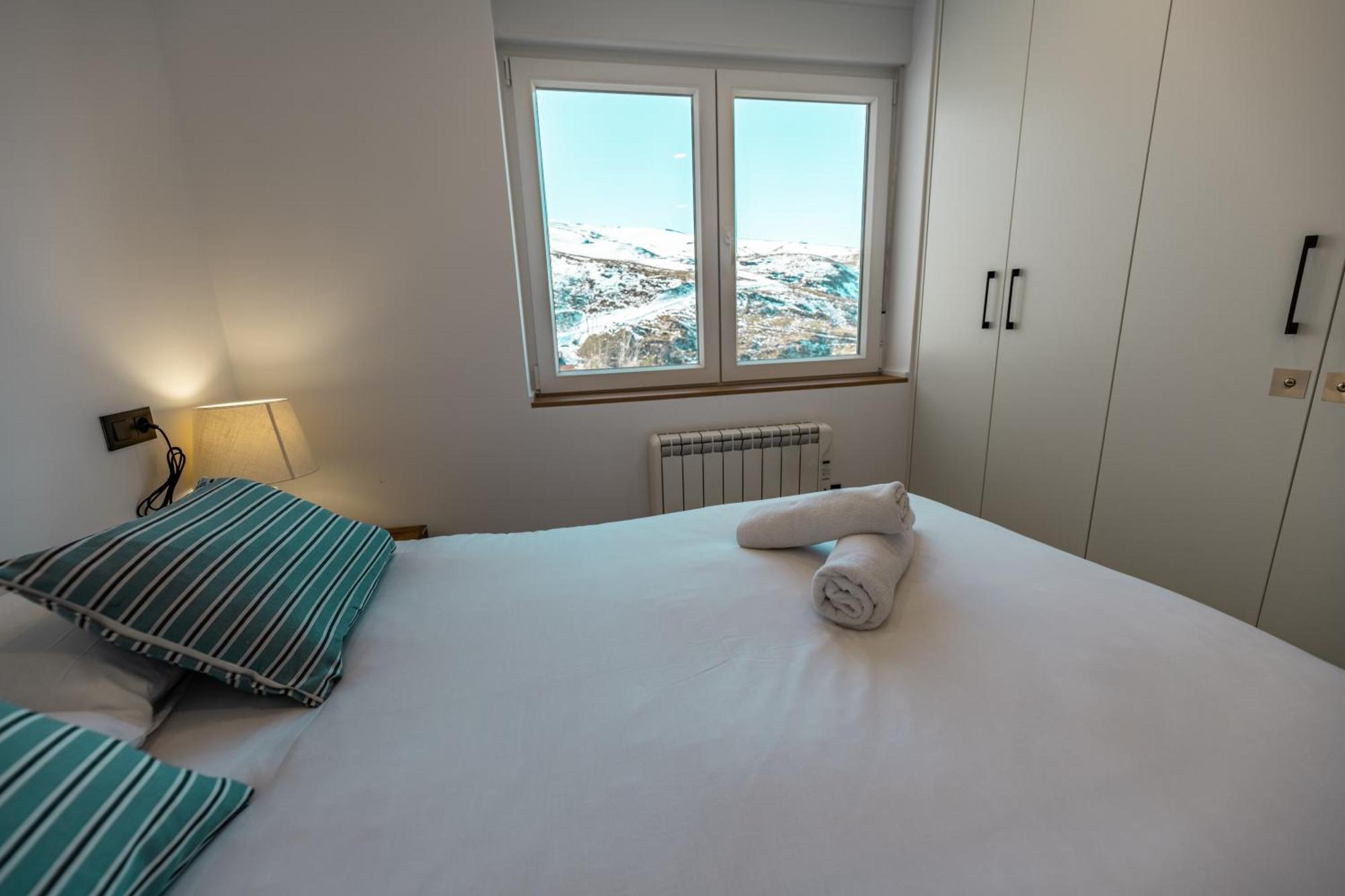 Luxury Refurnished Apartment With Private Parking Close To Ski Slopes Serra Nevada Exterior foto