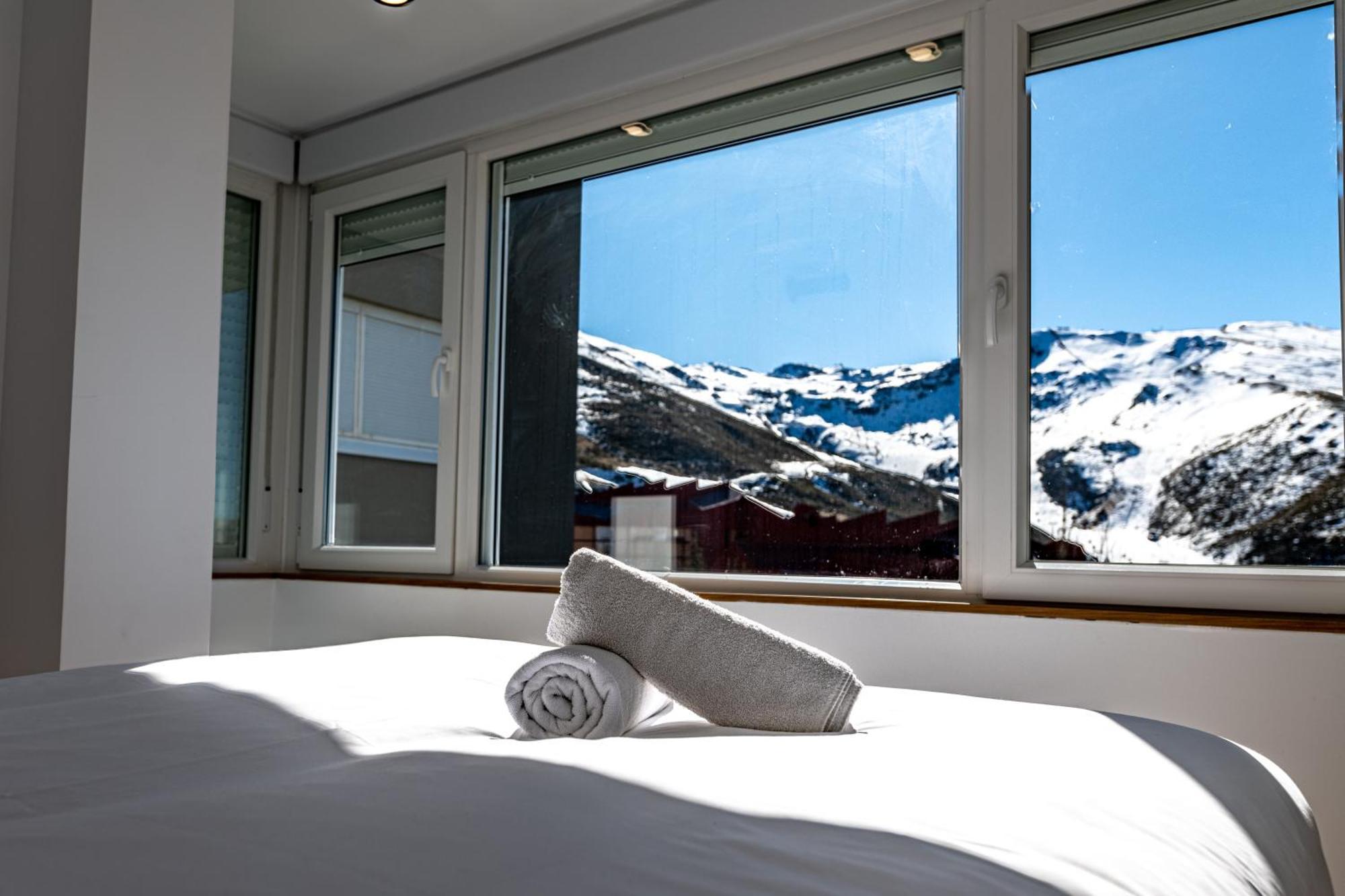 Luxury Refurnished Apartment With Private Parking Close To Ski Slopes Serra Nevada Exterior foto