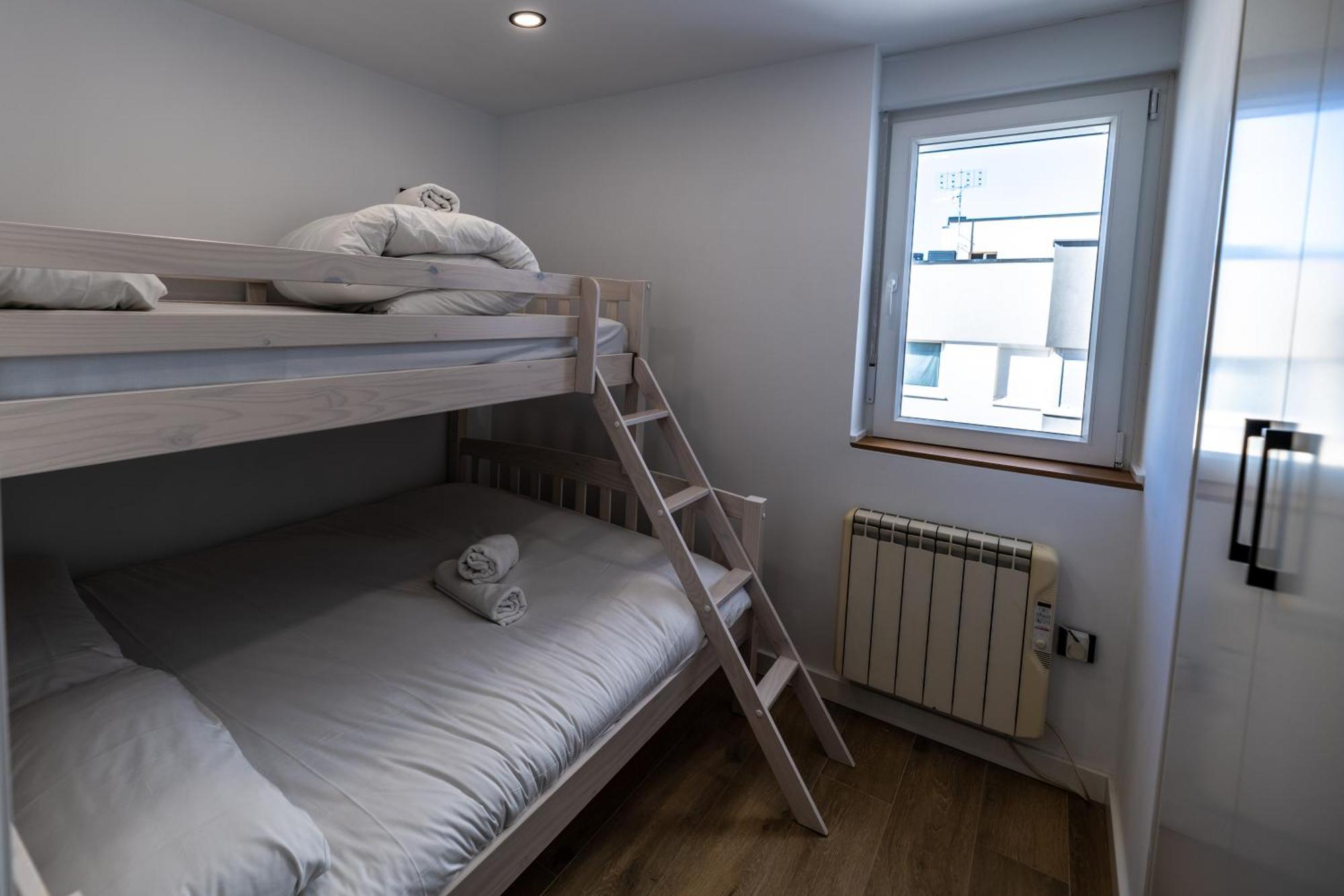 Luxury Refurnished Apartment With Private Parking Close To Ski Slopes Serra Nevada Exterior foto