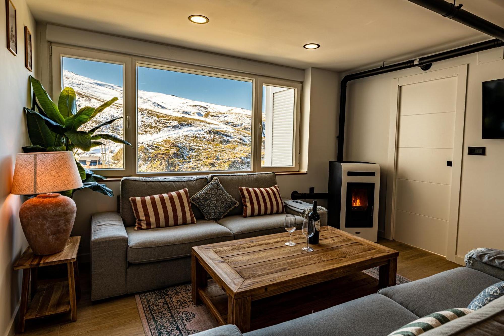 Luxury Refurnished Apartment With Private Parking Close To Ski Slopes Serra Nevada Exterior foto